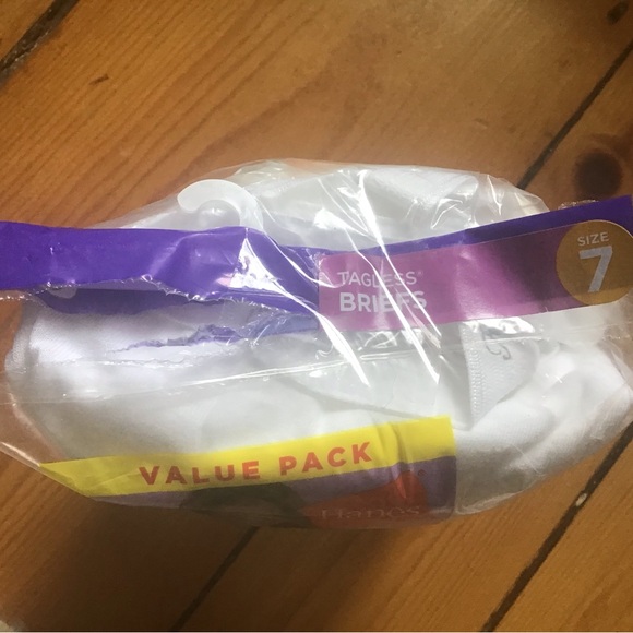 Hanes cotton tagless briefs/underwear - Picture 3 of 3